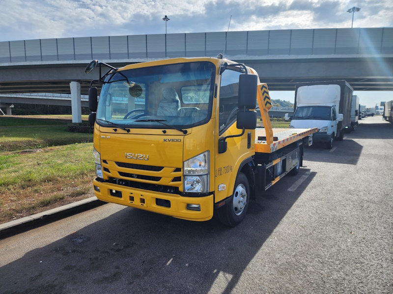 Isuzu KV100
