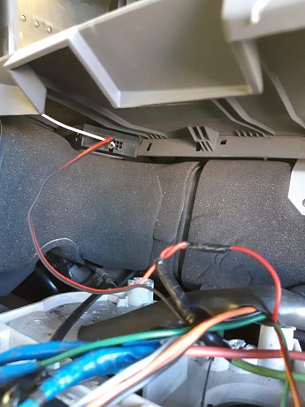 ISUZU NMR 85H