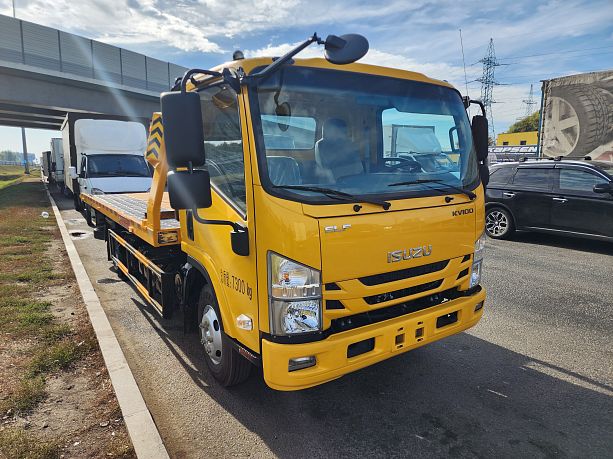 Isuzu KV100