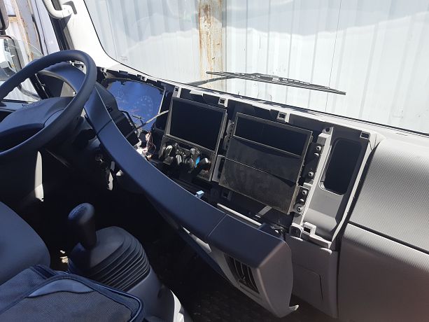 ISUZU NQR12T