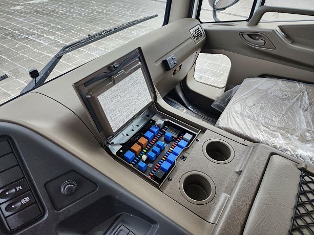 DAEWOO NOVUS SE 270PS